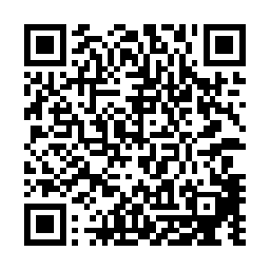 中年男子相信只要自己不主动暴露李川绝对发现了他的存在二维码生成