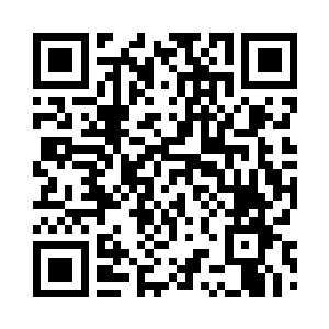 中间的长廊和船尾的亭子却有封闭的二维码生成