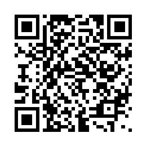 丹妮拉有些惊讶地看着身边的那名黑暗卫士二维码生成