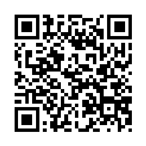 为伯顿和他带来的人办理了入职手续后二维码生成