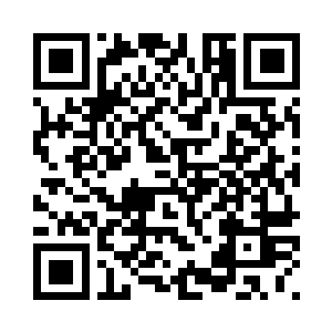 举了黑色弯刀对着共工分身便砍去二维码生成