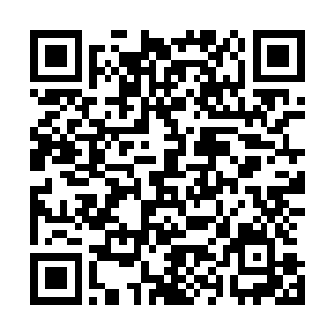乃至挑着担子的人们也正源源不断地将各种物资往梓州方向二维码生成