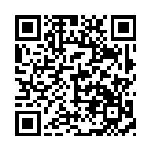 九五七另一只手单掌摁在黑衣人的胸口一推二维码生成