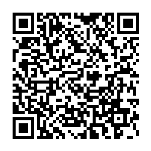 也亲眼目睹了他在云滇密林里搂着另外一个大美女所做的那些荒唐事二维码生成
