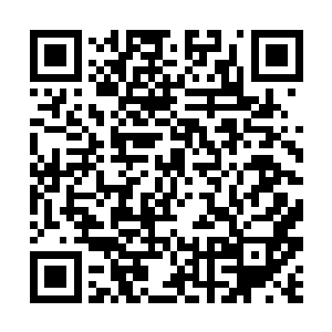 也就是当初骗了楚芸萱的那个贱男罗恩跳出来了……二维码生成