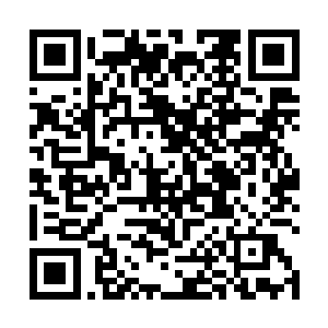 也感觉到了影院中这充满了敬畏的沉默和粗重的呼吸声二维码生成