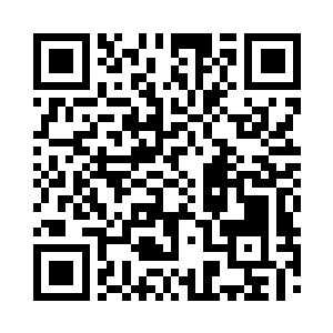 也慢慢踱步到了比赛最激烈的篮球场旁看热闹二维码生成