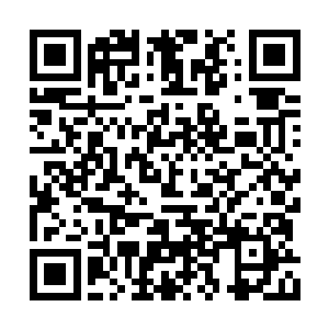 也有人拿出水和一些吃食――这一仗打得太苦了二维码生成