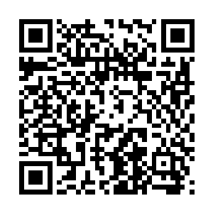 也正是她这种独立独行的风格让她显得是那么的与众不同二维码生成
