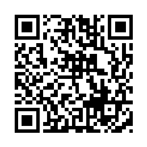 也没有眉毛和胡须的男性睁开了眼睛二维码生成