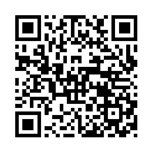 也跟国内乡下一样贴着极为俗气的瓷砖二维码生成
