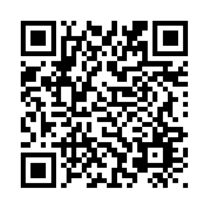 二个人就这样说说笑笑地走进教室二维码生成