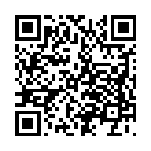 二叔突然抬起头凶狠狠的看了我一眼二维码生成