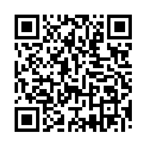 二总管抚摸着怀里粉色狐狸油水光亮的皮毛二维码生成