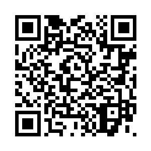 二炼初阶的强大气息也随之弥漫开去二维码生成