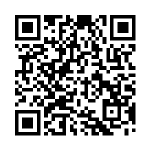 于是坐在宽大的财务总监办公室喝了几杯茶二维码生成