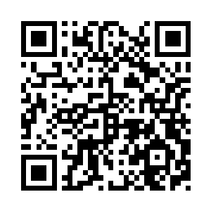 于是绷直了身子一本正经地坐在沙发上二维码生成