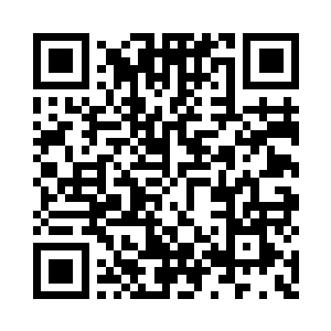亚米仰着小脑袋笑意盎然的跟他保证二维码生成