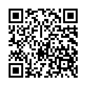 交谈一番后的石云边陡然变得情绪激动二维码生成