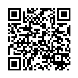 人们出远门再次选择了长途火车或者坐船二维码生成