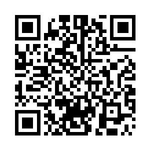 人群中终于有人坚持不住开始受伤了二维码生成