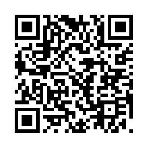 仅存的黑白岛屿被层层无形波纹笼罩住二维码生成