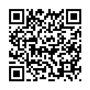 从一粒黑色砂砾化成极细小的沙子二维码生成