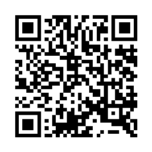 从中医馆离开的男子匆匆忙忙的钻到车里二维码生成