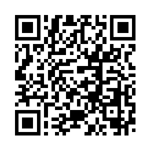 从军毯中搓搓略微有些发凉的手掌二维码生成