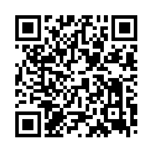 从办公室门外来到了我和雅文面前二维码生成