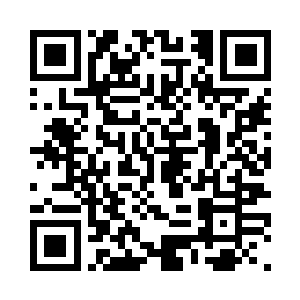 从大楼之中突然冲出来十几个鬼子兵打扮的人二维码生成