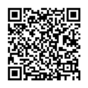 从桌面上一路滑到夭华面前的过程中多多少少有些溅出来二维码生成