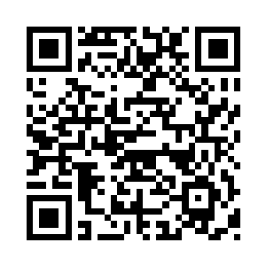 从海浪击中礁石溅起的两米多高的浪花来看二维码生成