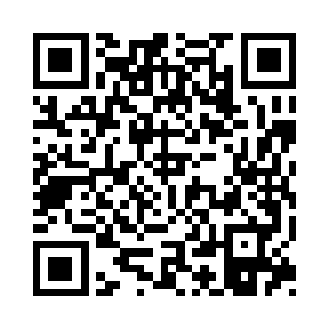 从空间戒指中拿出一套衣服穿在自己身上二维码生成