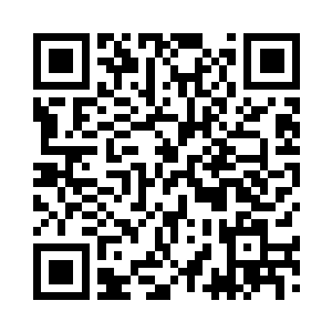 从空间戒指里面直接取出来一只玉瓶二维码生成