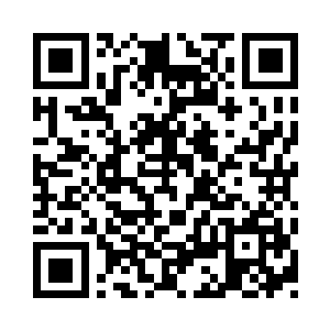 从身后拨拉了一条亮晶晶的东西到我面前二维码生成
