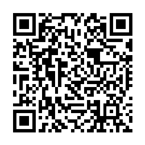 仔细看看之前那个被她吸走了所谓的污气的男修行者二维码生成