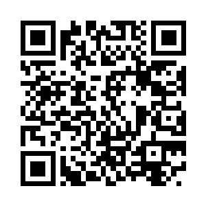 他一个人陪六位美女走进餐厅接受了无数瞩目二维码生成