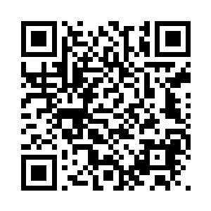 他不由得想到他给老东西赔酒的那个晚上二维码生成