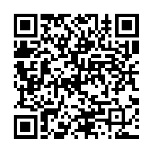 他也努力抑制住自己内心想要逃跑的冲动――否则就露馅了二维码生成