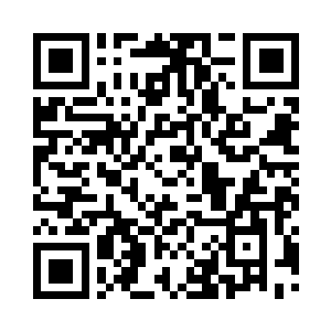 他二话不说蹲下去就细细观察起那块原石来二维码生成