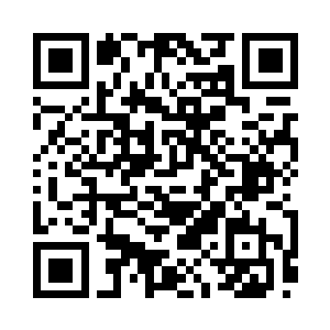 他从火灵珠内取出那魔天綾递给钱万贯道二维码生成