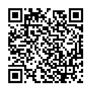 他从醒心在马来西亚中央医院出生时候的资料看起二维码生成