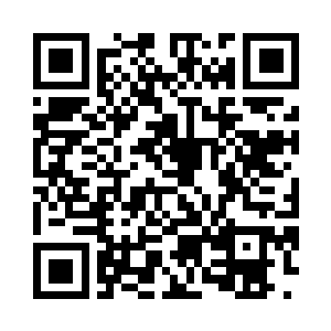 他们几个大男人的气势很强的站在了路过通道二维码生成