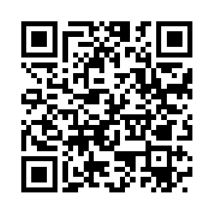 他们在星空中像无头苍蝇一样乱飞着二维码生成