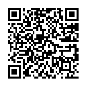 他们对高高在上的神明再也不包含哪怕一丝的敬畏了二维码生成