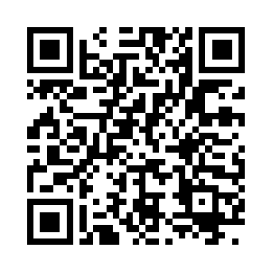 他们并没有越过小门朝着学生活动区走过去二维码生成