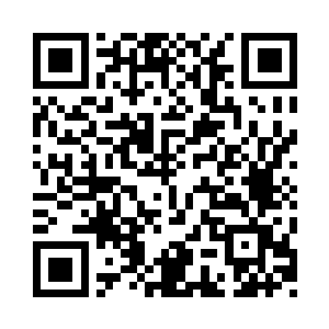 他们的身体当即被腐蚀的只剩下一具白骨二维码生成