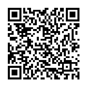 他们眼睁睁的看着自己的身体距离自己的眼睛越来越远二维码生成
