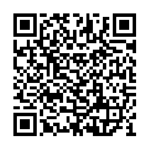 他们轻轻松松的可以调拨上千人对我们进行围堵二维码生成